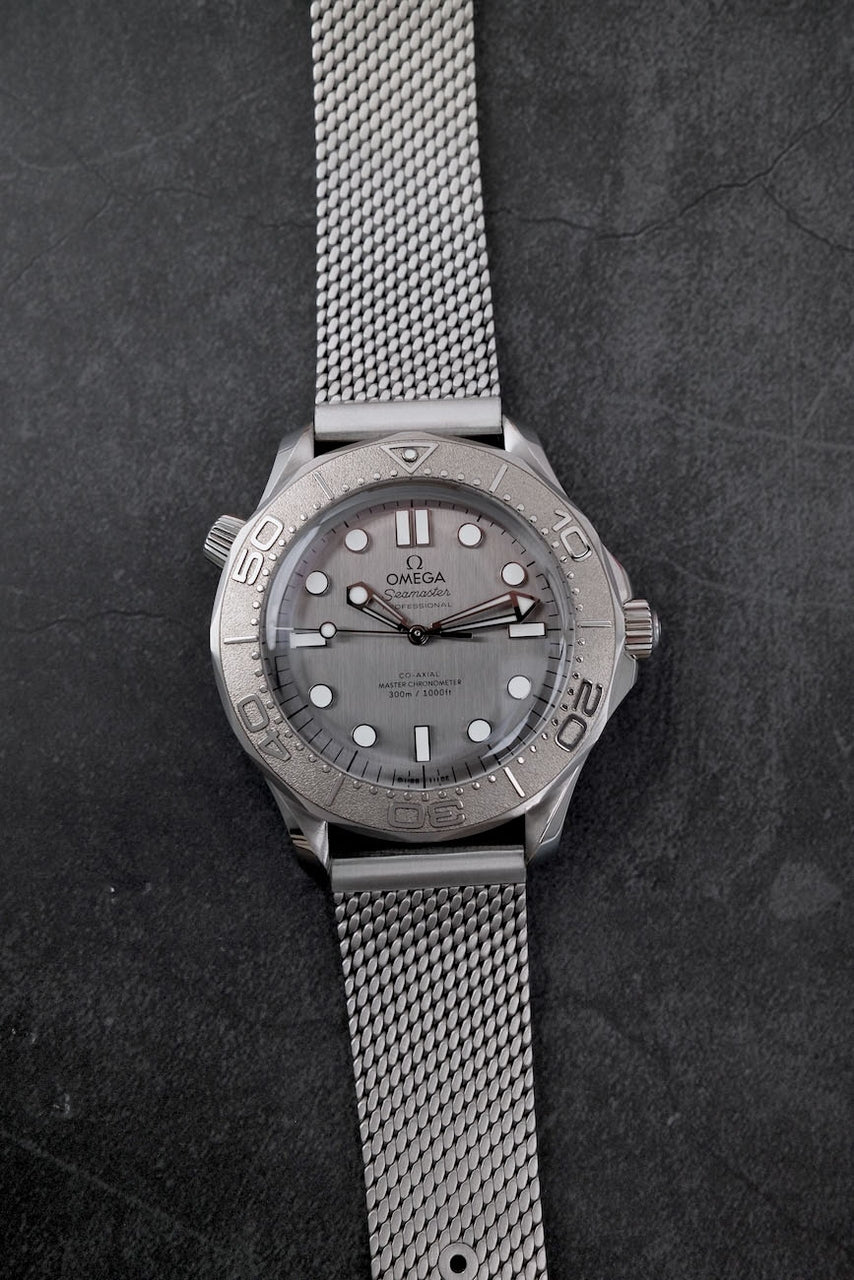 Omega Seamaster Diver 300M 210.30.42.20.06.002 - Detailed view 1