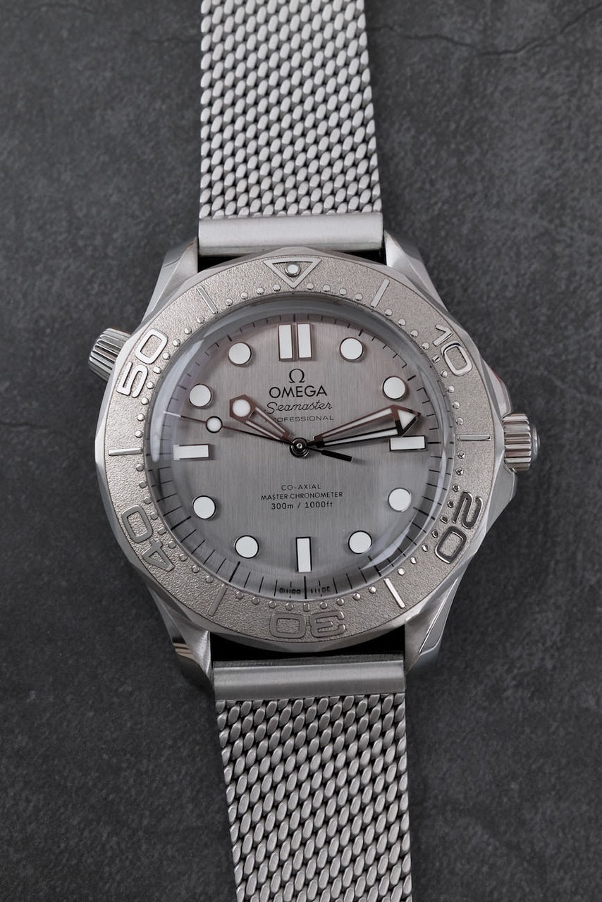 Omega Seamaster Diver 300M 210.30.42.20.06.002 - Detailed view 2