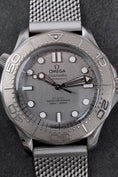 Load image into gallery viewer, Omega Seamaster Diver 300M 210.30.42.20.06.002 - Detailed view 3
