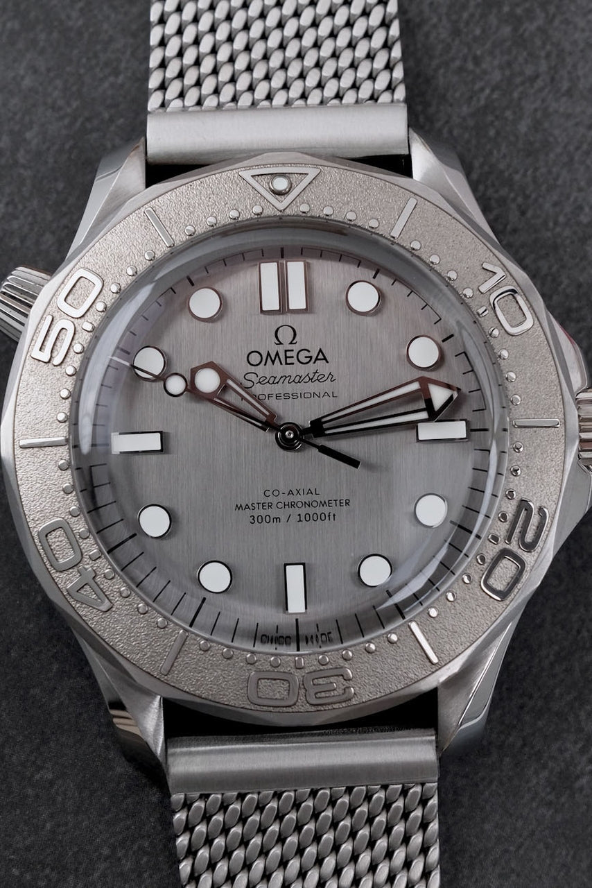 Omega Seamaster Diver 300M 210.30.42.20.06.002 - Detailed view 3