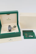 Carica l'immagine nel visualizzatore della galleria, Rolex Daytona 2024 126519LN - Papers and documentation
