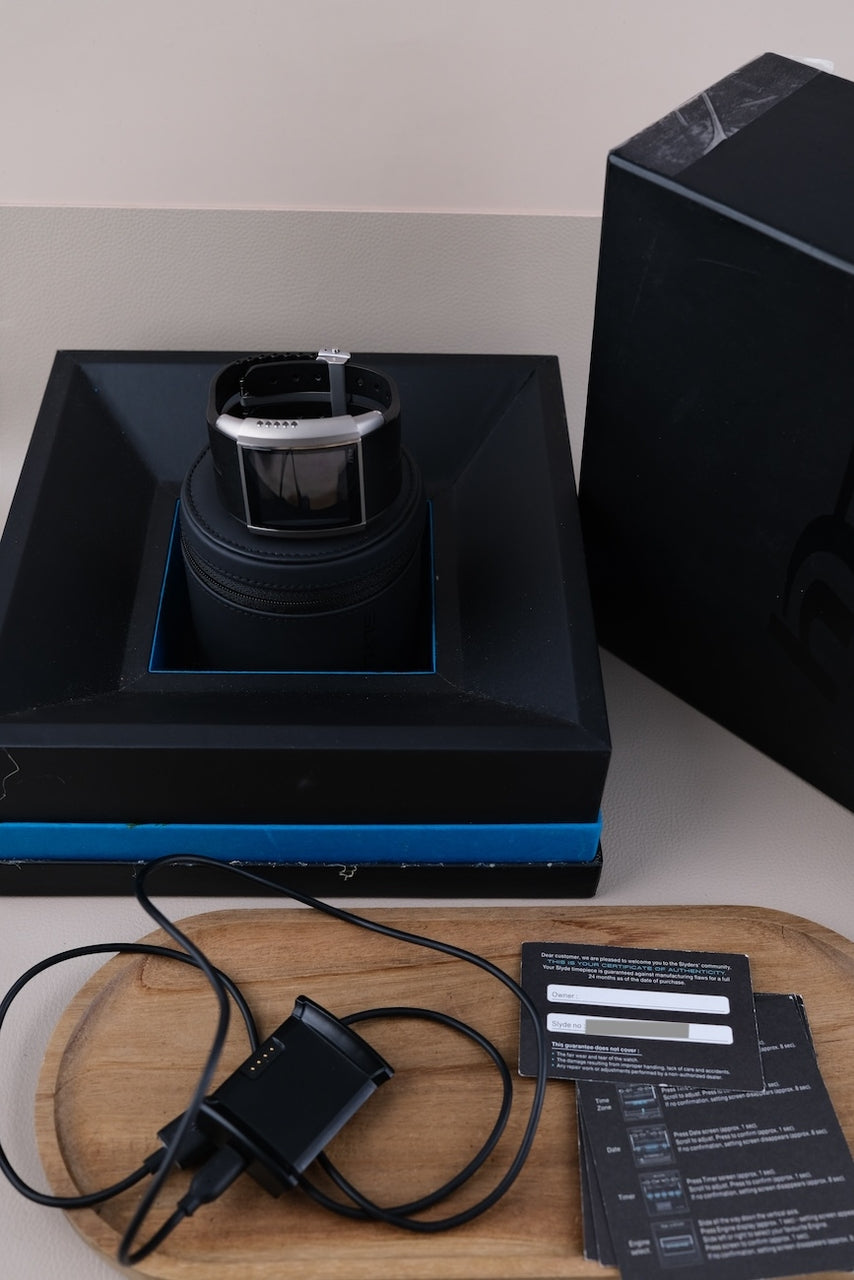 Hysek HD 3 Slyde HD 3 Slyde - Papiere und oder Lieferumfang