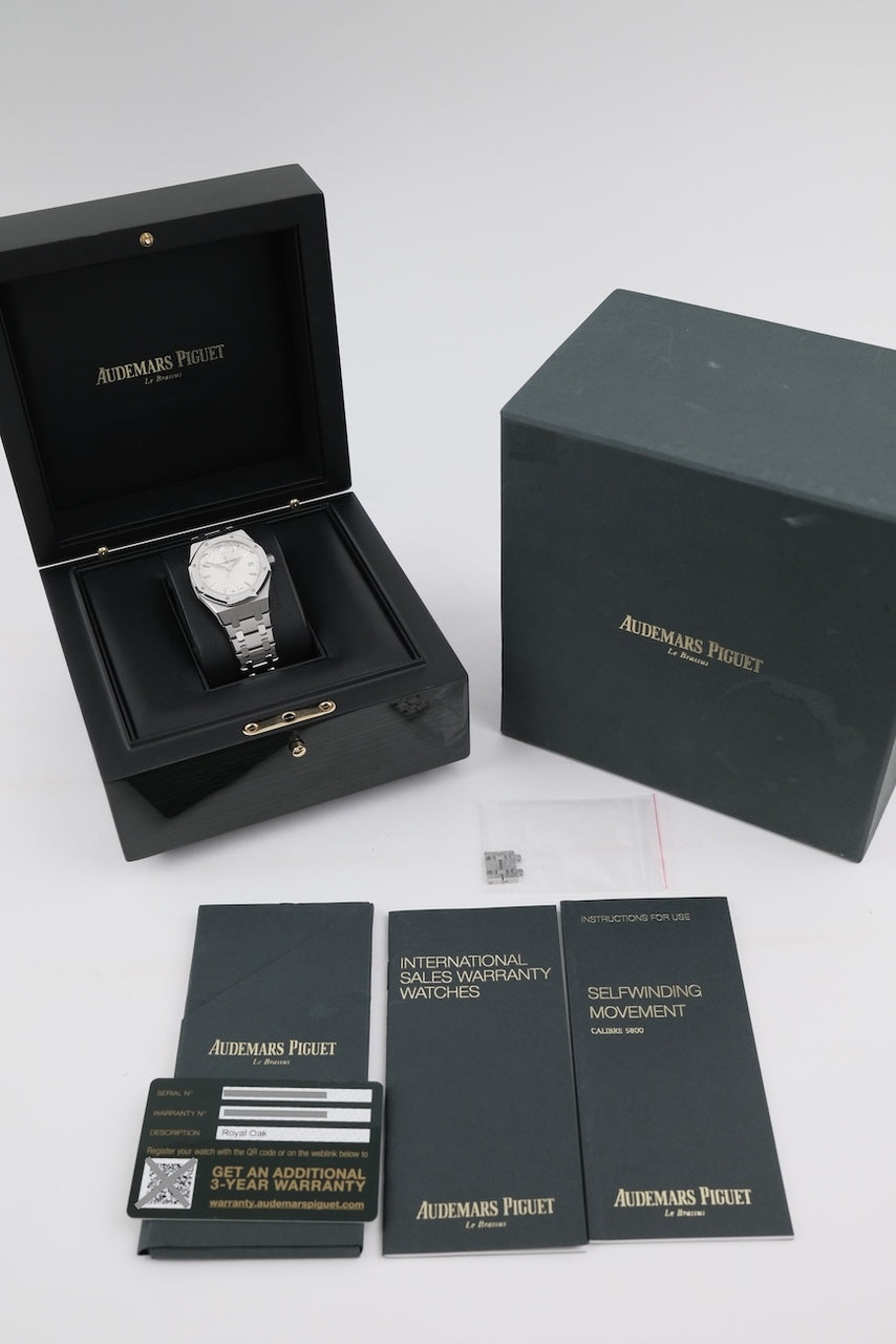 Audemars Piguet Royal Oak 77350ST.OO.1261ST.01 - Papiere und oder Lieferumfang