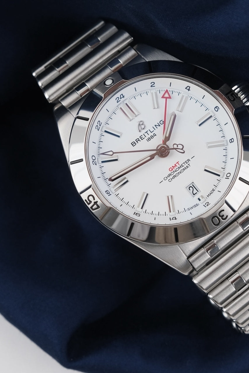 Breitling Chronomat 40 GMT A32398101A1A1 - Vue détaillée 3
