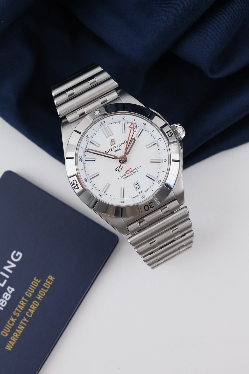 Breitling Chronomat 40 GMT A32398101A1A1 - Vue détaillée 1