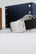 Bild in Galerie-Betrachter laden, Breitling Chronoliner Y2431012/BE10 - Detailansicht 8
