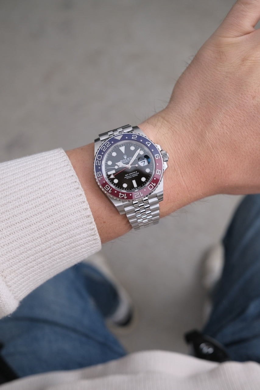 Rolex GMT-Master II 126710BLRO - Detailansicht 10
