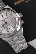 Bild in Galerie-Betrachter laden, Vacheron Constantin Overseas Dual Time 7900V/110A-B333 - Detailansicht 3
