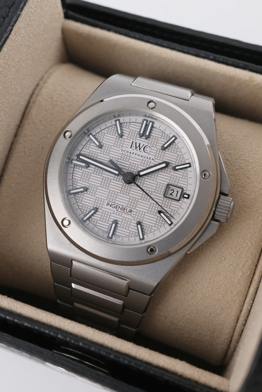IWC Ingenieur Automático IW328904 - Vista detallada 1
