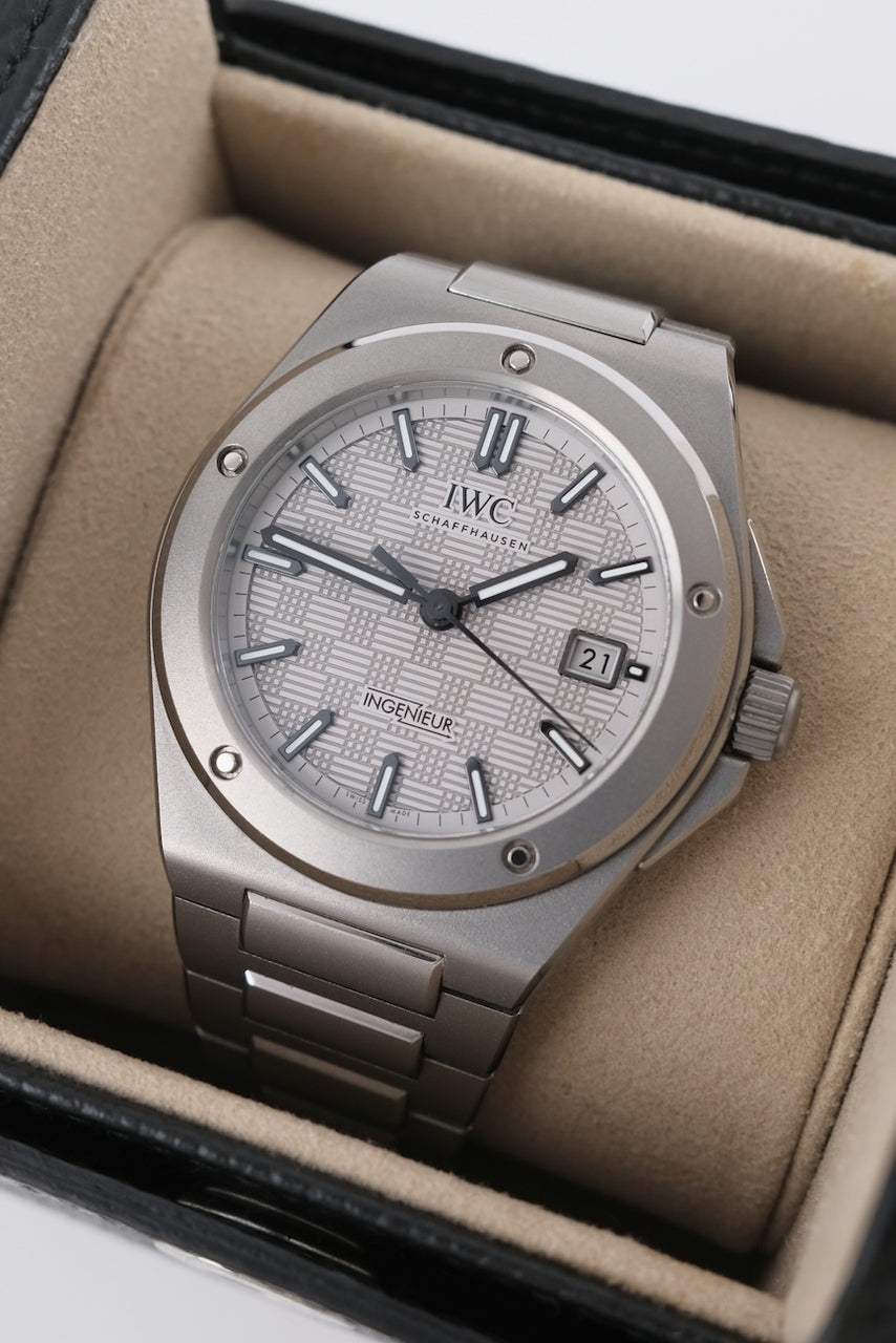 IWC Ingenieur Automatic IW328904 - Detailansicht 1