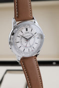 Bild in Galerie-Betrachter laden, Patek Philippe Calatrava 5212A-001 - Detailansicht 5
