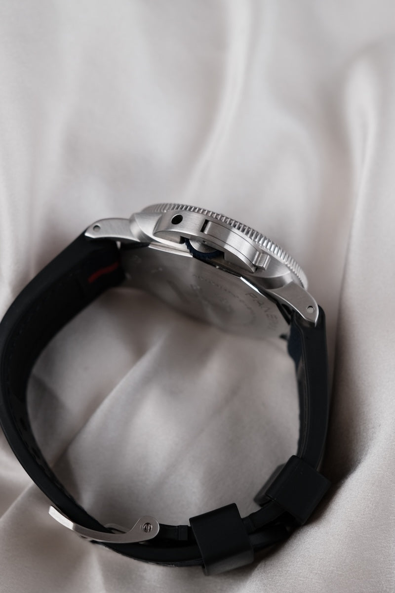 Panerai Submersible QuarantaQuattro Luna Rossa PAM01391 - Detailansicht 8