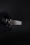 Cargar la imagen en la vista de la galería, Tudor Black Bay Chronograph 79360N-0024 - Detail view 6
