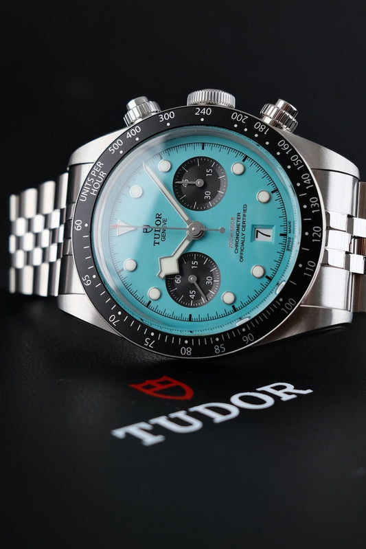 Tudor Black Bay Chronograph 79360N-0024 - Detail view 1