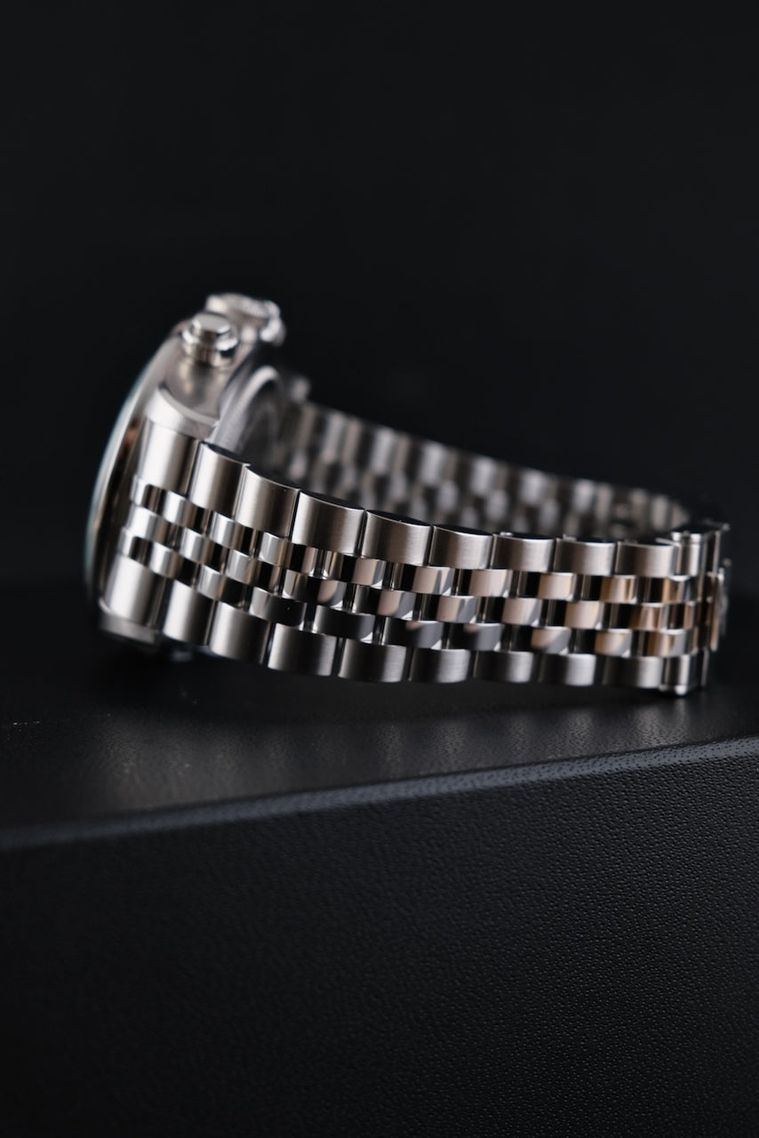 Tudor Black Bay Chronograph 79360N-0024 - Detail view 3