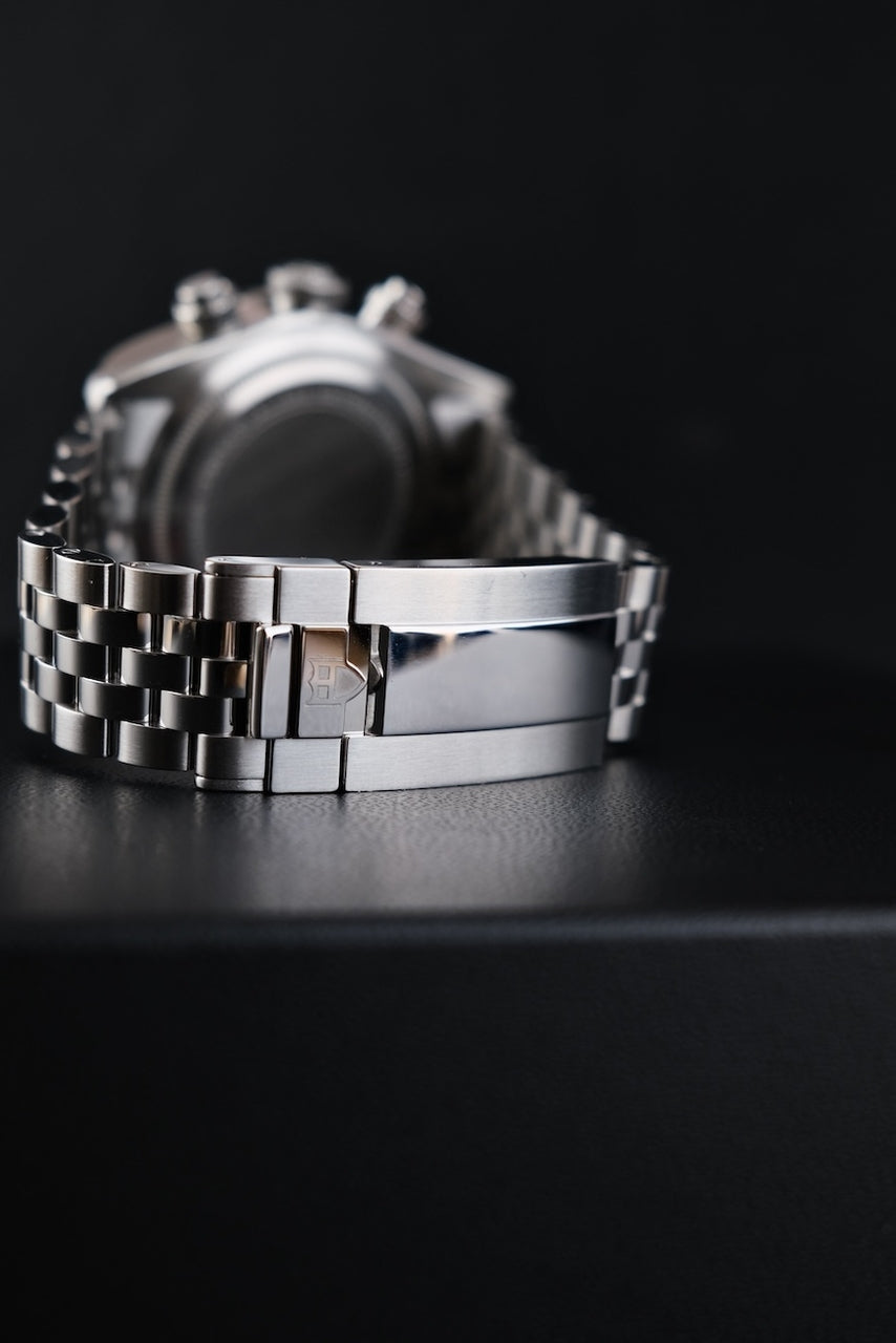 Tudor Black Bay Chronograph 79360N-0024 - Detail view 4