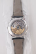 Bild in Galerie-Betrachter laden, Patek Philippe Annual Calendar Chronograph 5905P-010 - Detailansicht 4
