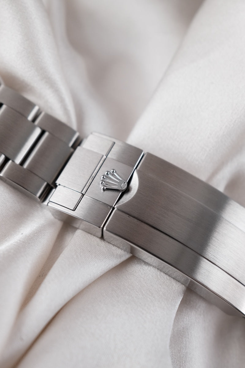 Rolex Sea-Dweller 126600 - Detail view 9