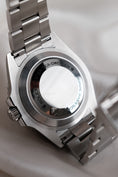 Bild in Galerie-Betrachter laden, Rolex Sea-Dweller 126600 - Detail view 7
