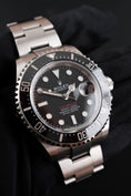 Bild in Galerie-Betrachter laden, Rolex Sea-Dweller 126600 - Main product image
