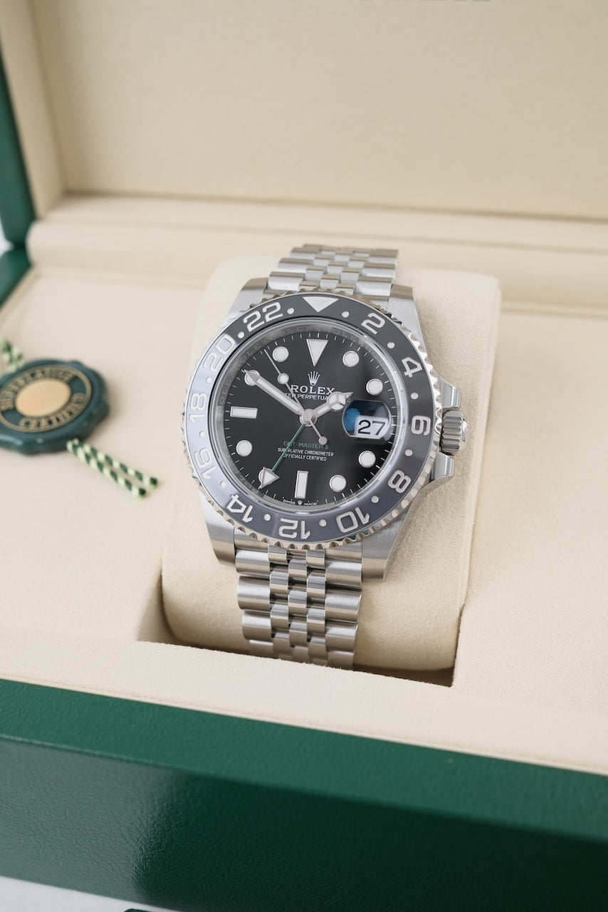 Rolex GMT-Master II 126710GRNR - Detailansicht 1