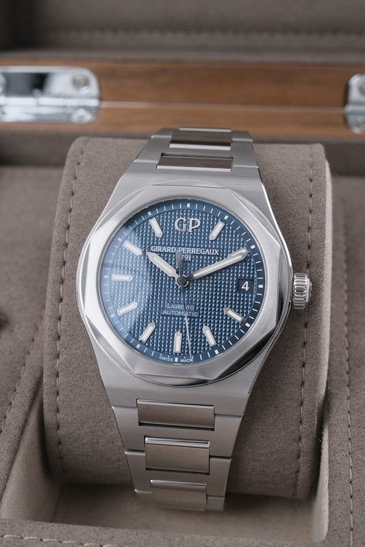 Girard Perregaux Laureato 81010-11-431-11A - Detailansicht 1