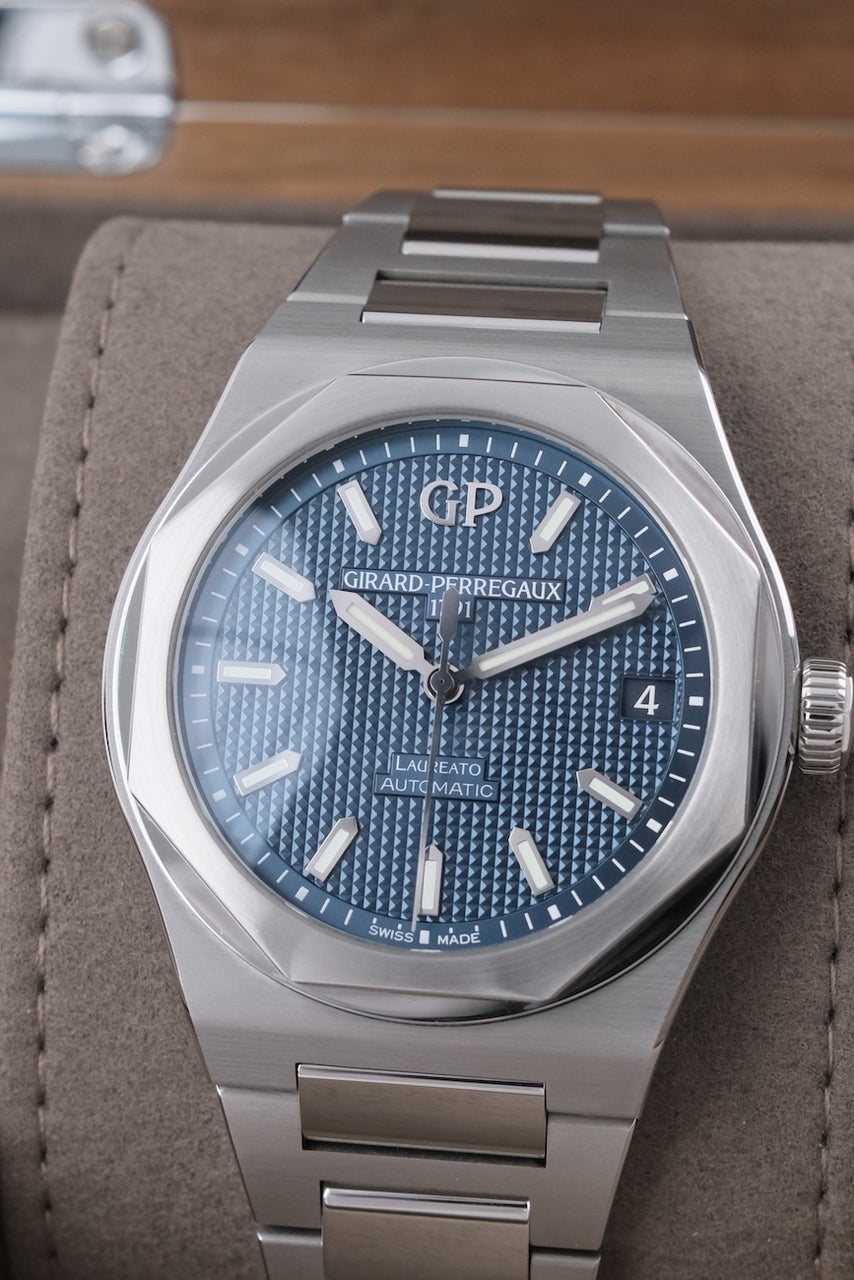 Girard Perregaux Laureato 81010-11-431-11A - Detailansicht 2