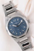 Bild in Galerie-Betrachter laden, Girard Perregaux Laureato 81010-11-431-11A - Thumbnail
