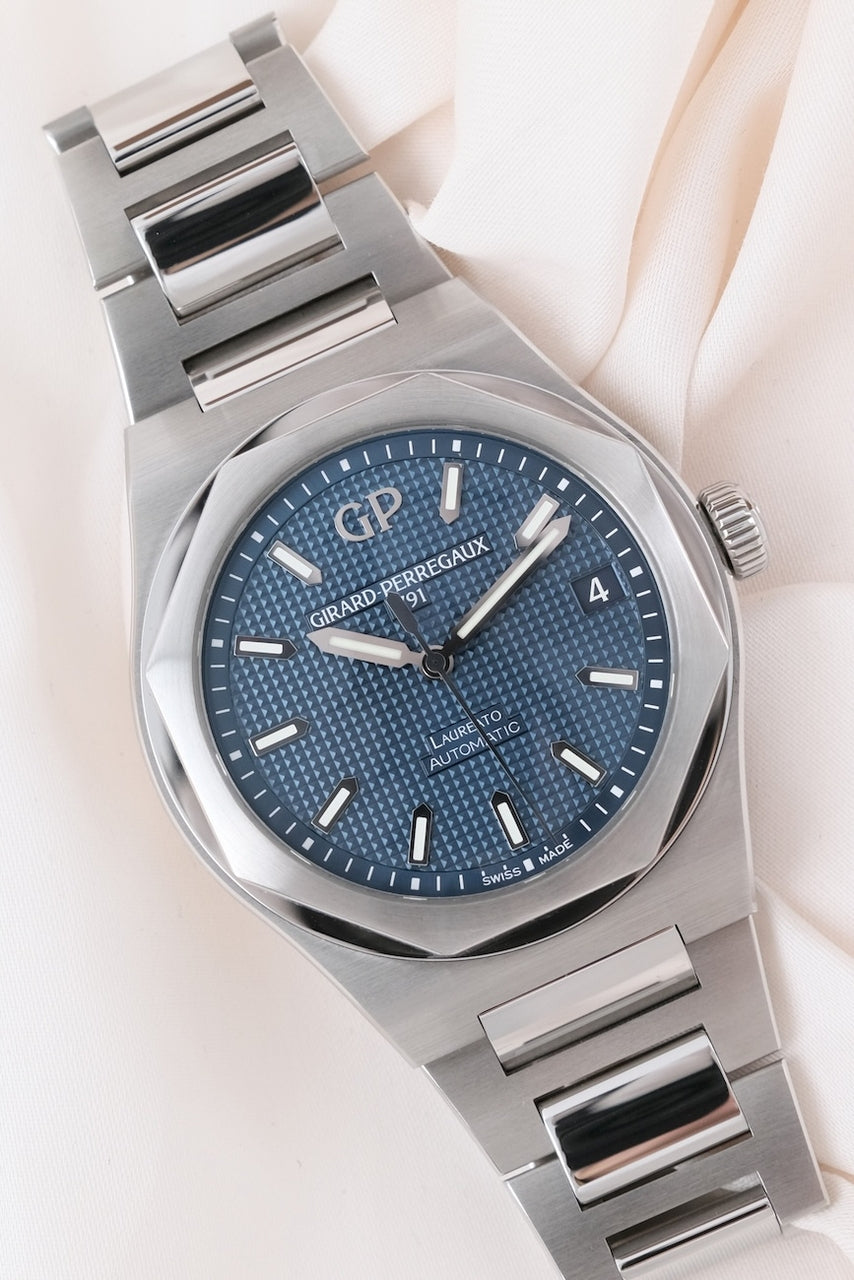 Girard Perregaux Laureato 81010-11-431-11A - Thumbnail