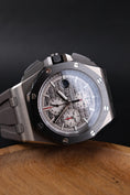 Bild in Galerie-Betrachter laden, Audemars Piguet Royal Oak Offshore Chronograph Titan 264001O.OO.A004CA.01 - Detailansicht 5
