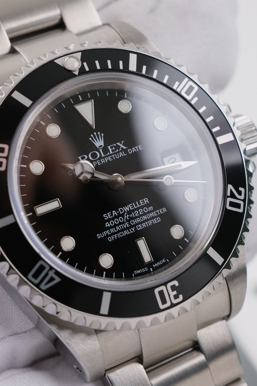 Rolex Sea-Dweller 16600 - Detail view 10