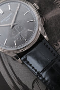 Load image into gallery viewer, Patek Philippe Calatrava 6119G-001 - Detailansicht 9
