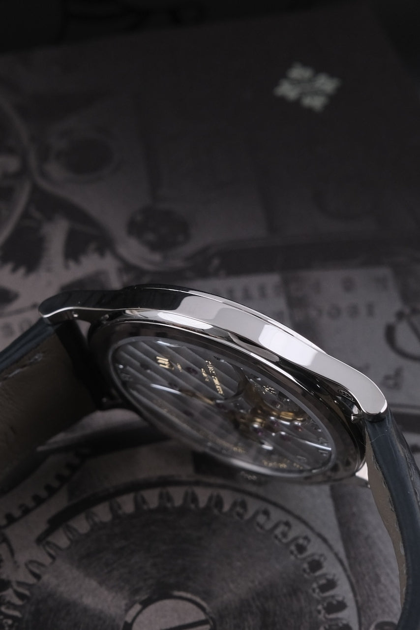 Patek Philippe Calatrava 6119G-001 - Detailansicht 6