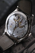 Charger l'image dans la visionneuse de galerie, Patek Philippe Calatrava 6119G-001 - Detailansicht 8
