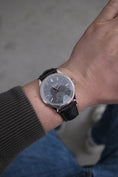 Load image into gallery viewer, Patek Philippe Calatrava 6119G-001 - Detailansicht 12
