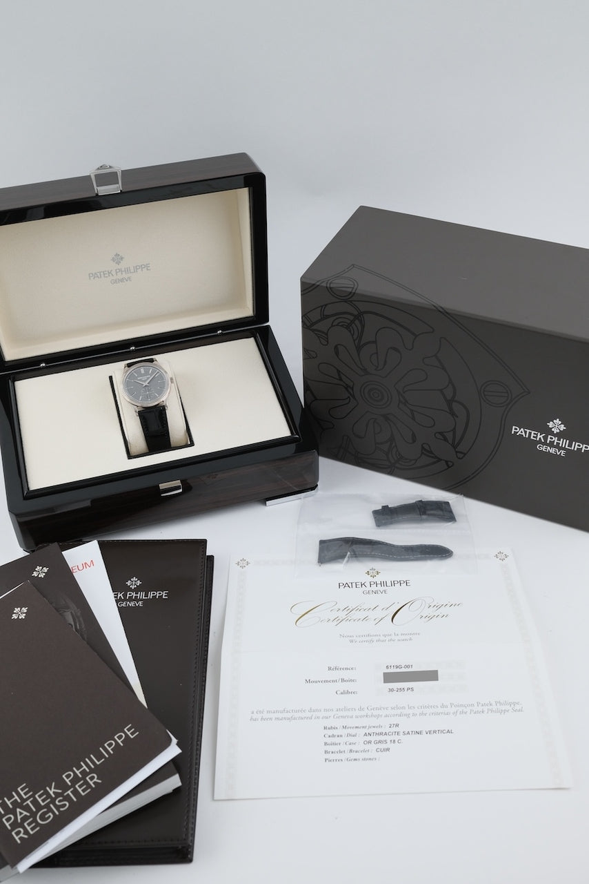 Patek Philippe Calatrava 6119G-001 - Papiere und oder Lieferumfang