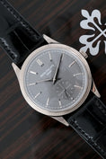 Bild in Galerie-Betrachter laden, Patek Philippe Calatrava 6119G-001 - Thumbnail
