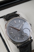 Charger l'image dans la visionneuse de galerie, Patek Philippe Calatrava 6119G-001 - Thumbnail

