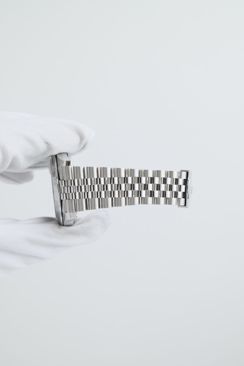 Rolex Datejust 41 126300 - detailed view 8