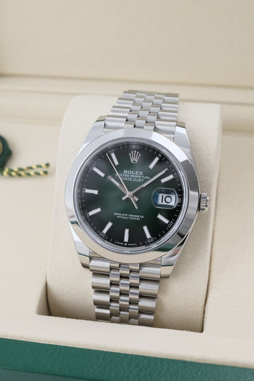 Rolex Datejust 41 126300 - detailed view 1