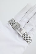 Load image into gallery viewer, Rolex Datejust 41 126300 - detailed view 7
