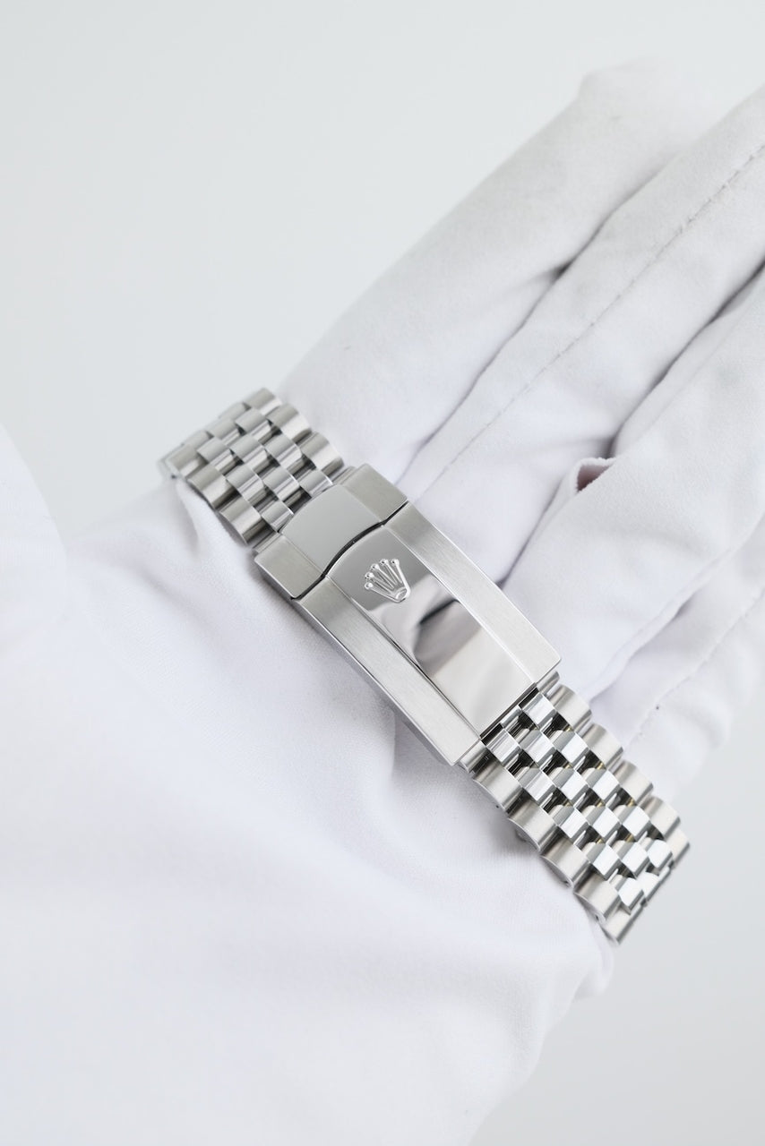 Rolex Datejust 41 126300 - detailed view 7