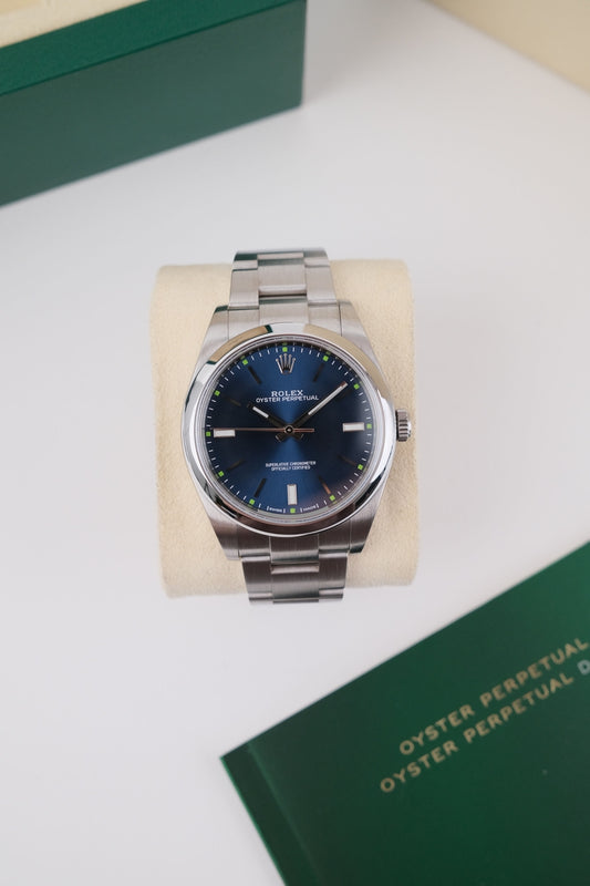 Rolex Oyster Perpetual 39 114300 - Thumbnail